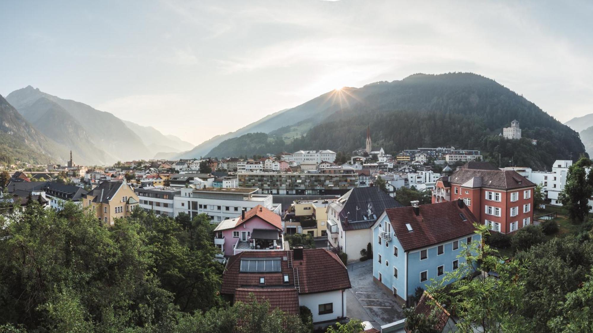 Deluxe Apartement Tirol Landeck Bagian luar foto