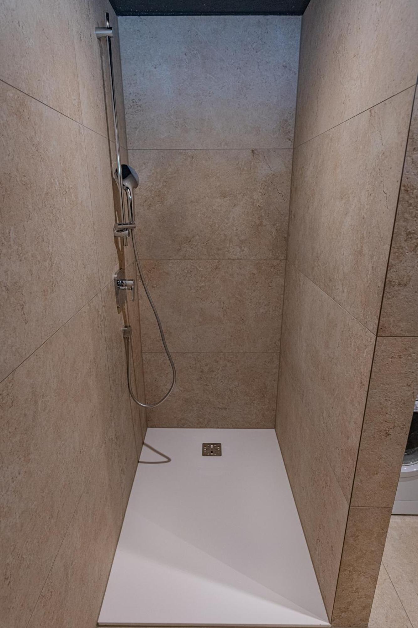 Deluxe Apartement Tirol Landeck Bagian luar foto